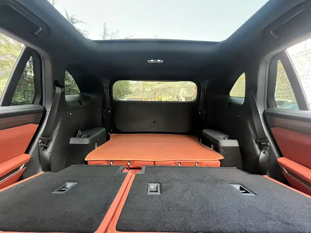 BYD Tang L — миниатюра 17