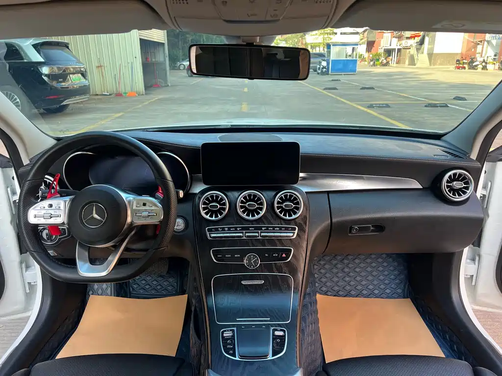 Mercedes-Benz C-Class — миниатюра 5