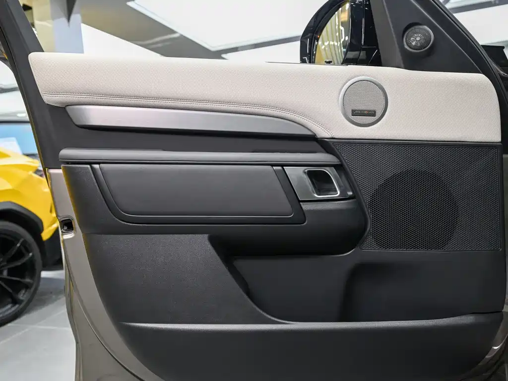 Land Rover Discovery - фото 15