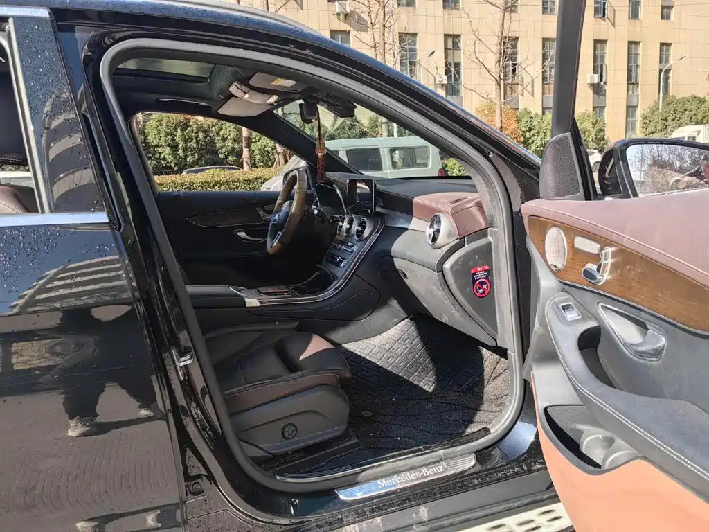 Mercedes-Benz GLC — миниатюра 21