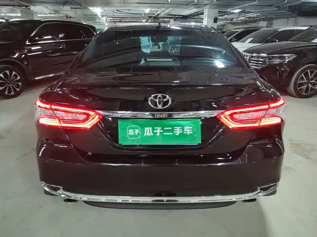 Toyota Camry — миниатюра 6