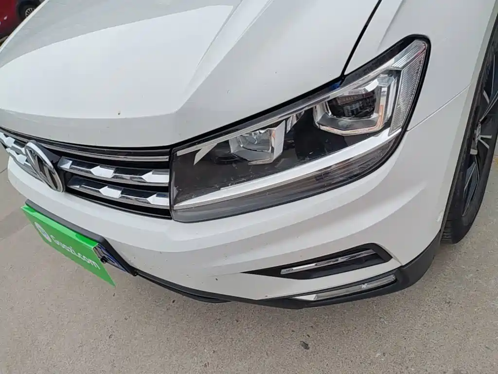Volkswagen Tiguan L — миниатюра 24