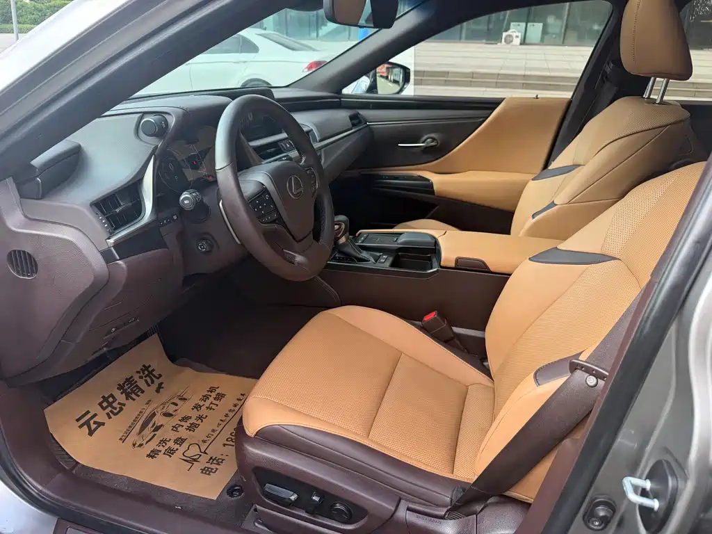 Lexus ES — миниатюра 5