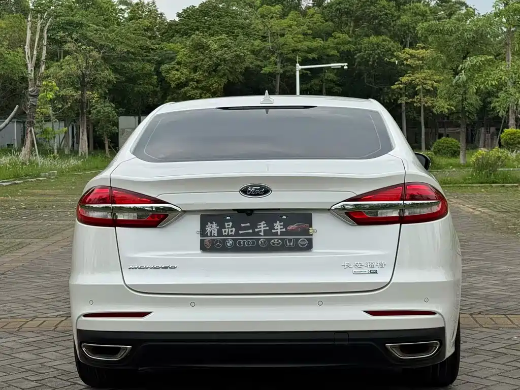 Ford Mondeo 2020 EcoBoost 200 Luxury