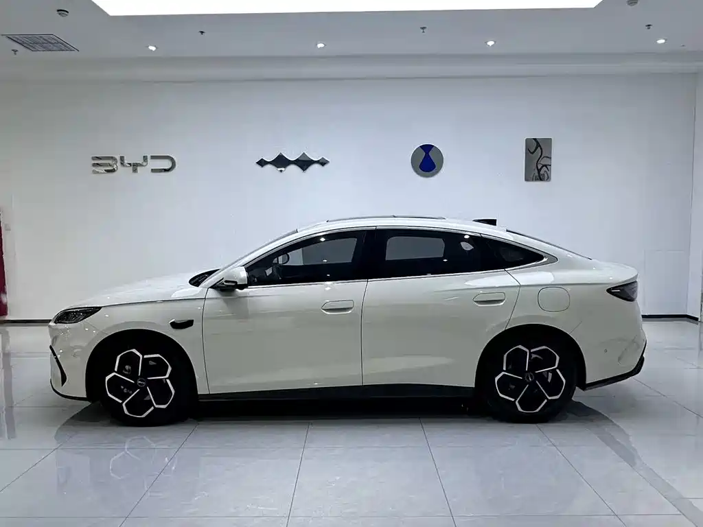 BYD Seal 06 — миниатюра 2