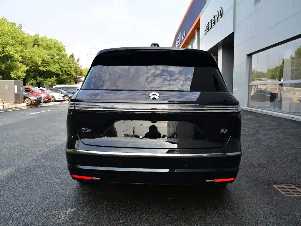 NIO ES8 — миниатюра 6