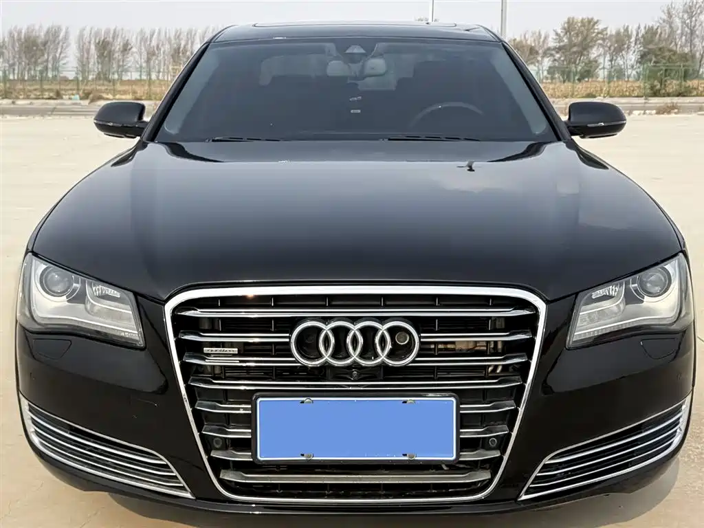 Audi A8 2012