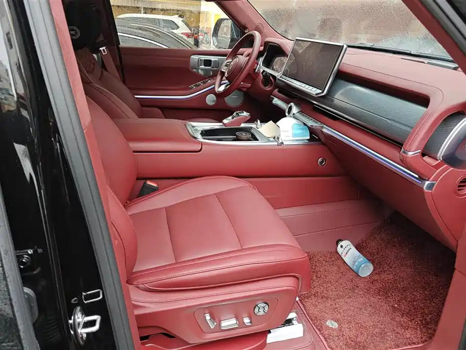 TANK TANK 700 NEW ENERGY