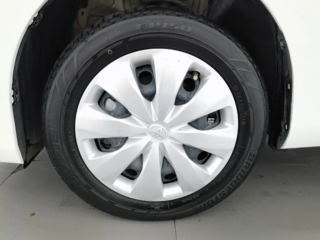 Toyota Yaris L — миниатюра 17