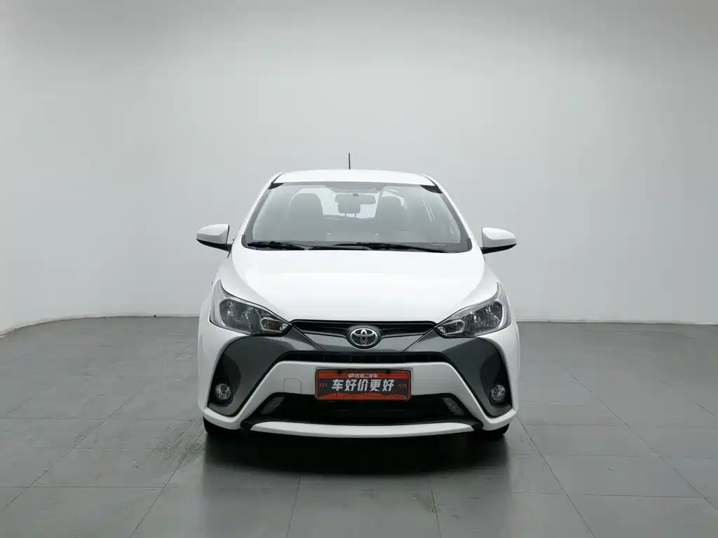 Toyota Yaris L — миниатюра 3