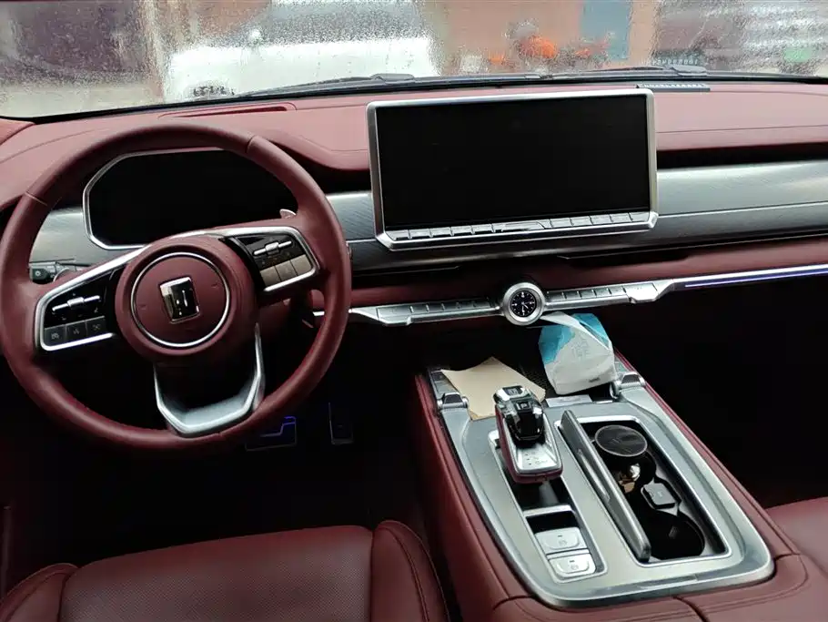 TANK TANK 700 NEW ENERGY