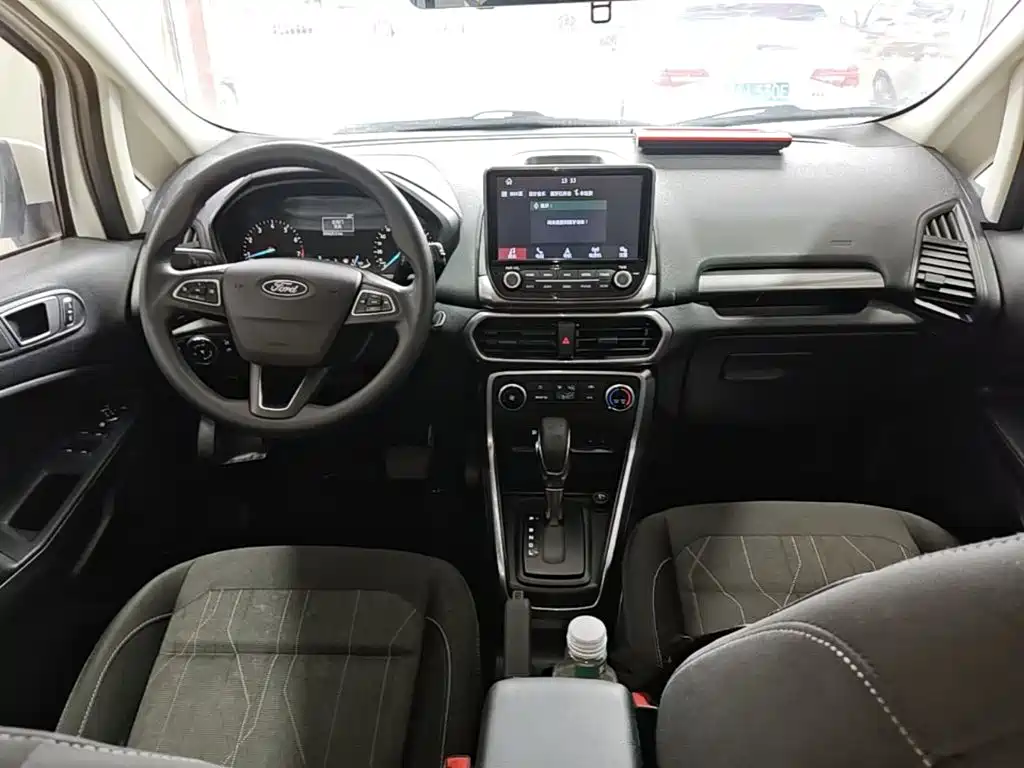 Ford Ecosport — миниатюра 10