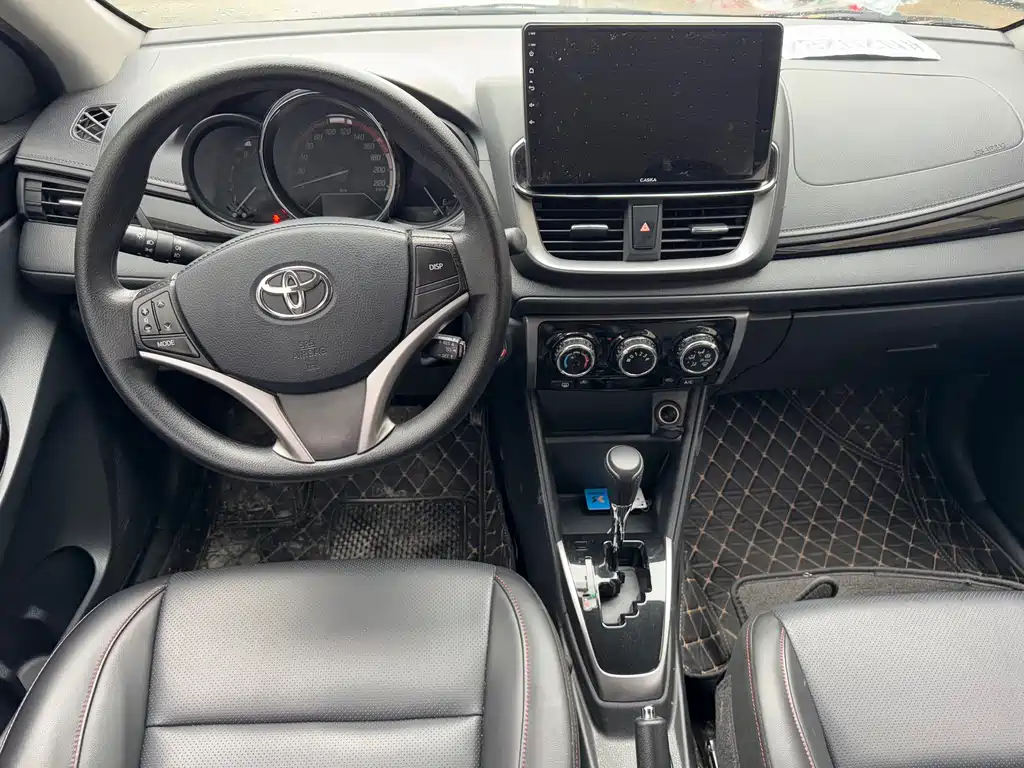Toyota Yaris L — миниатюра 7