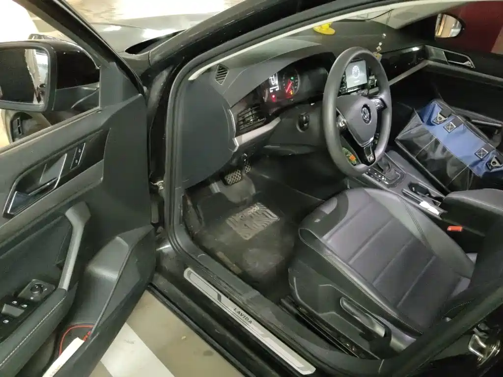 Volkswagen Lavida — миниатюра 17