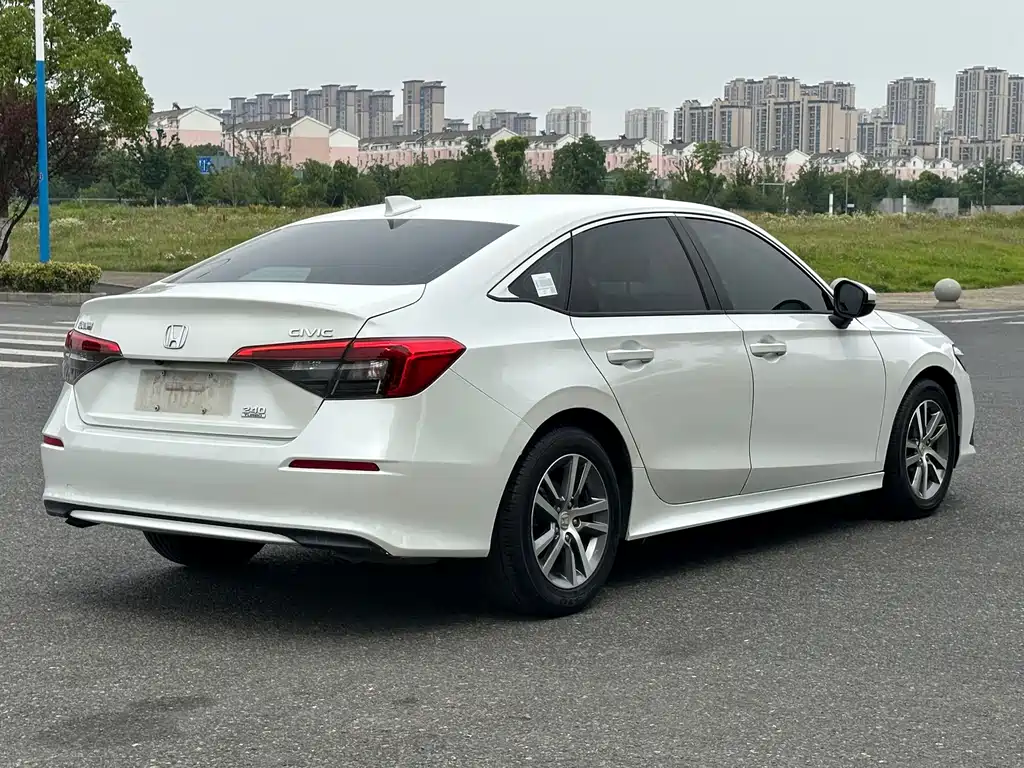 Honda Civic 2022 240TURBO CVT