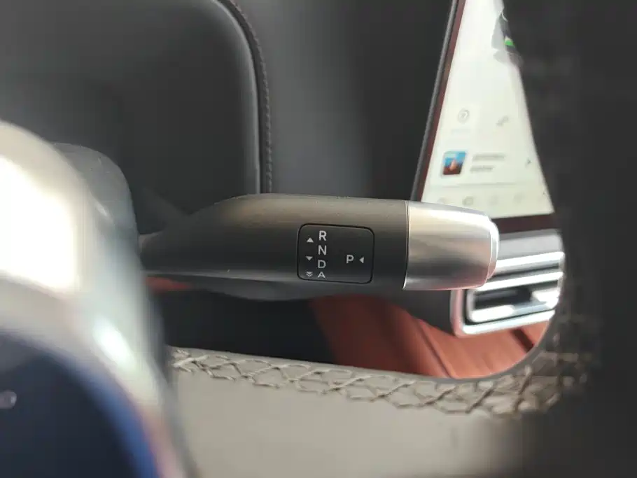 Li Auto Li L9 — миниатюра 16
