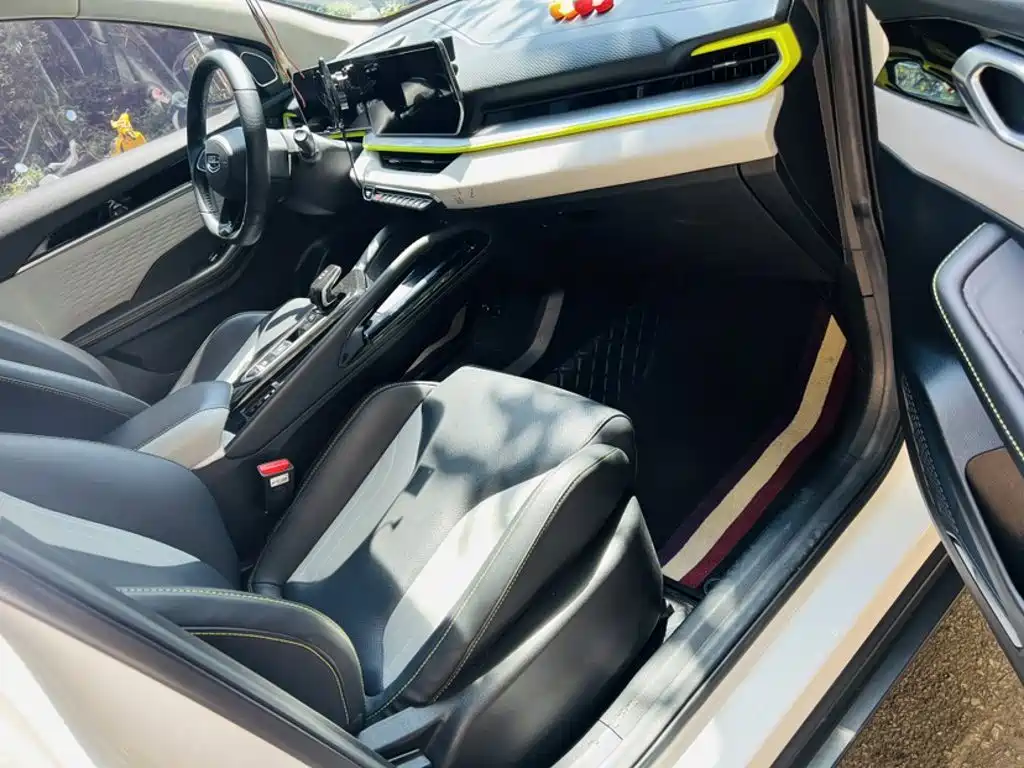 Geely Binyue — миниатюра 12