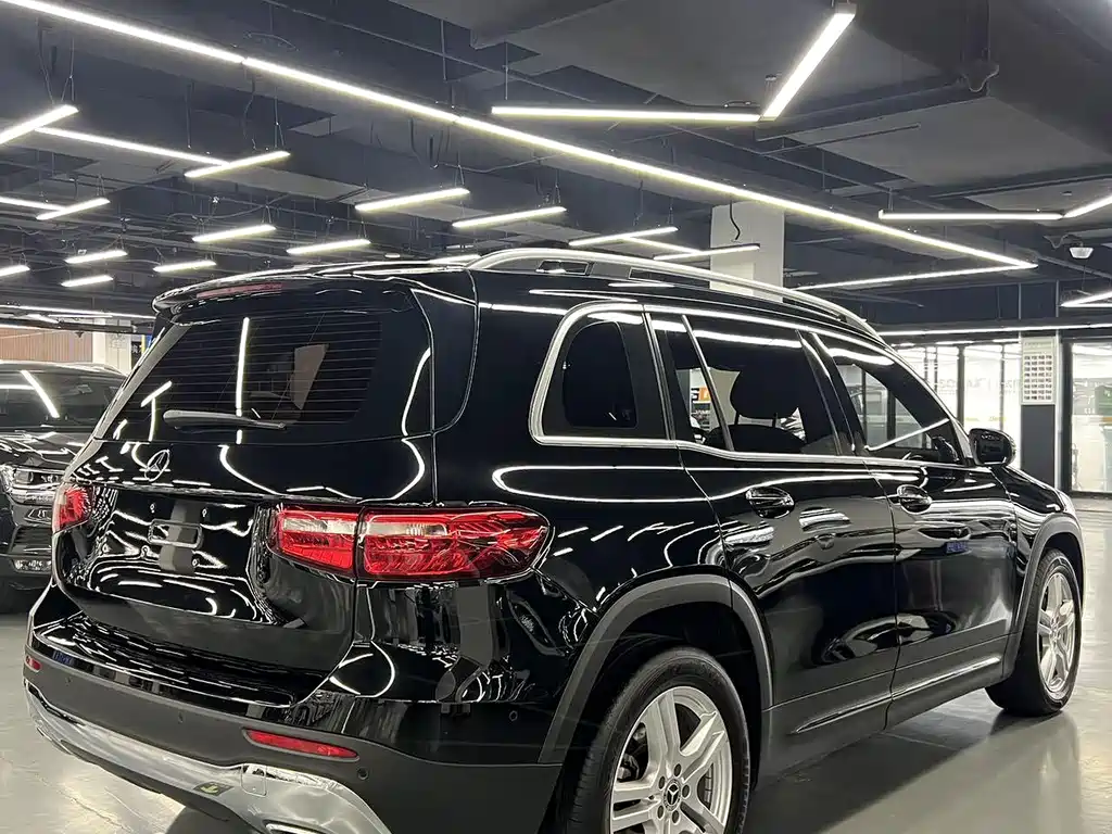 Mercedes-Benz GLB — миниатюра 4