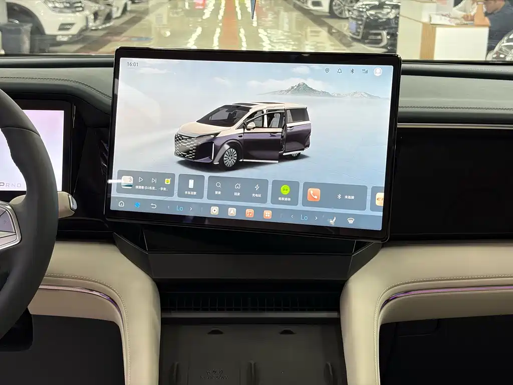 BYD Xia — миниатюра 12