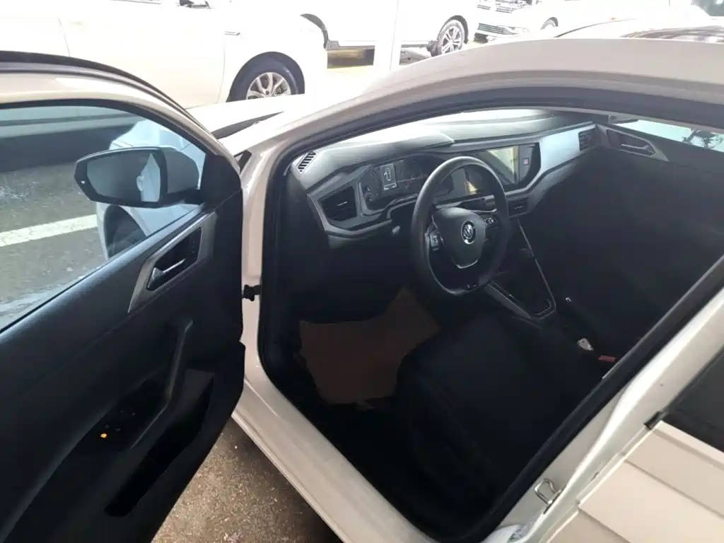 Volkswagen Polo — миниатюра 16
