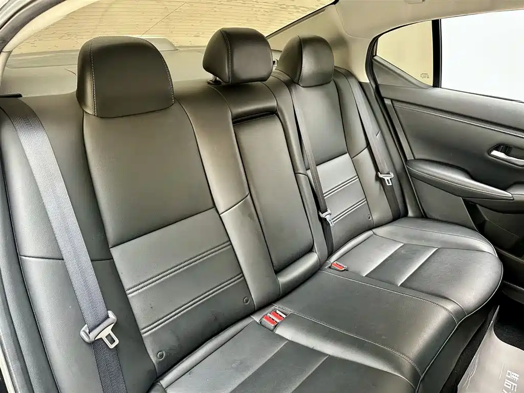Nissan Sylphy 2021 1.6L XL CVT Enjoy