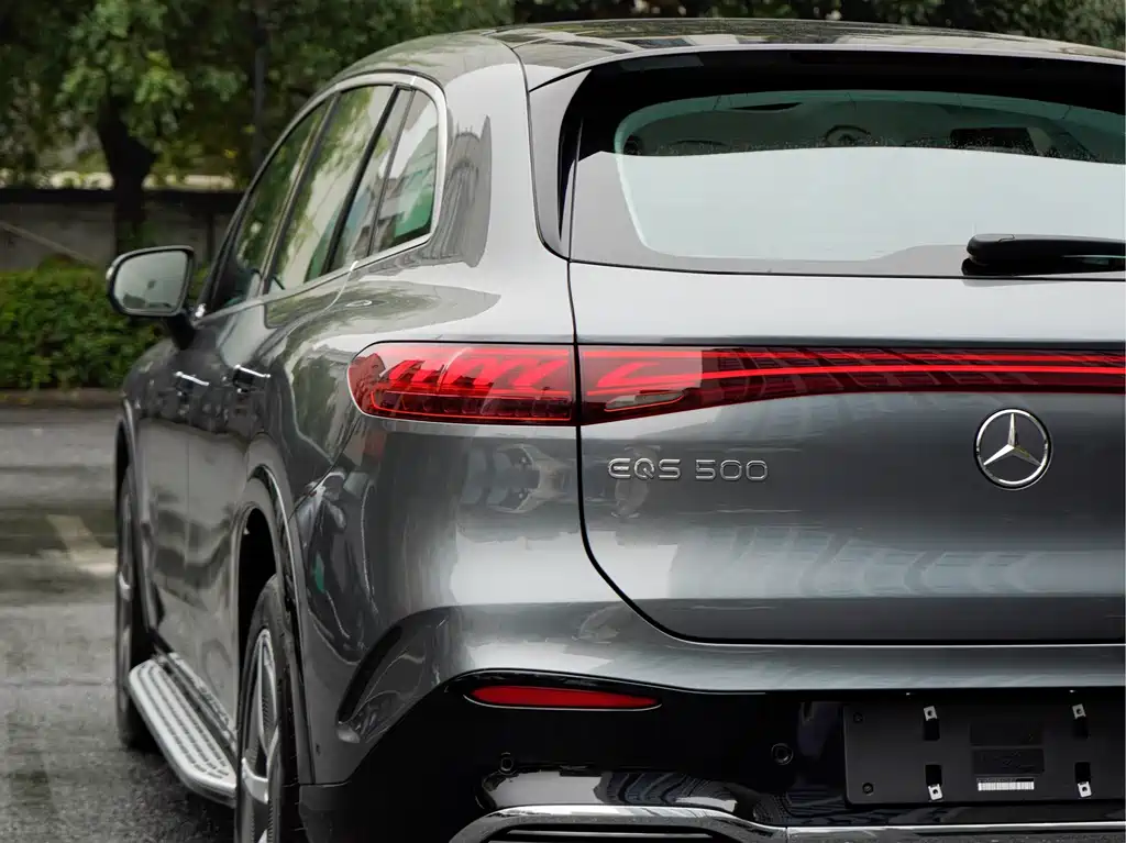 Mercedes-Benz EQS SUV — миниатюра 8