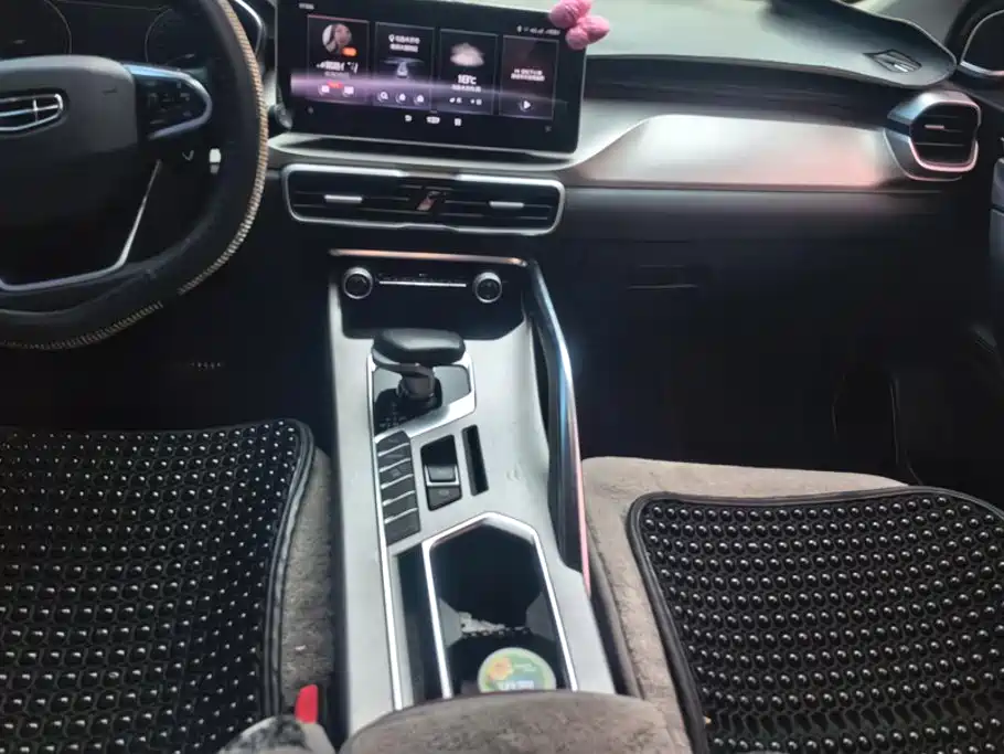 Geely Binyue — миниатюра 16