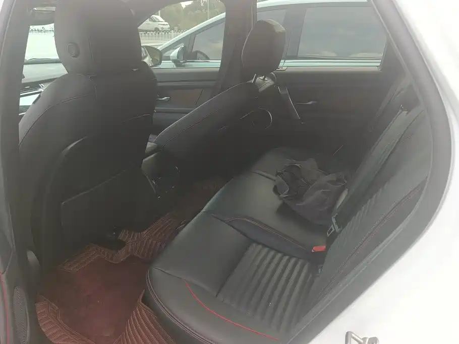 Land Rover Discovery Sport — миниатюра 11