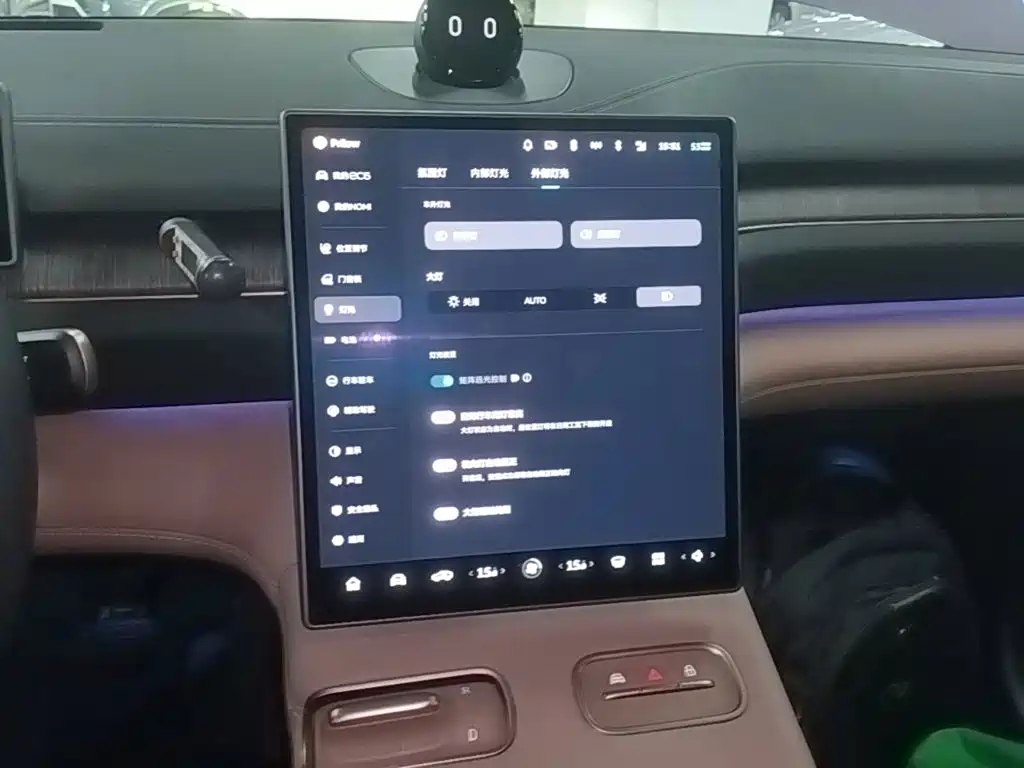 NIO EC6 — миниатюра 13