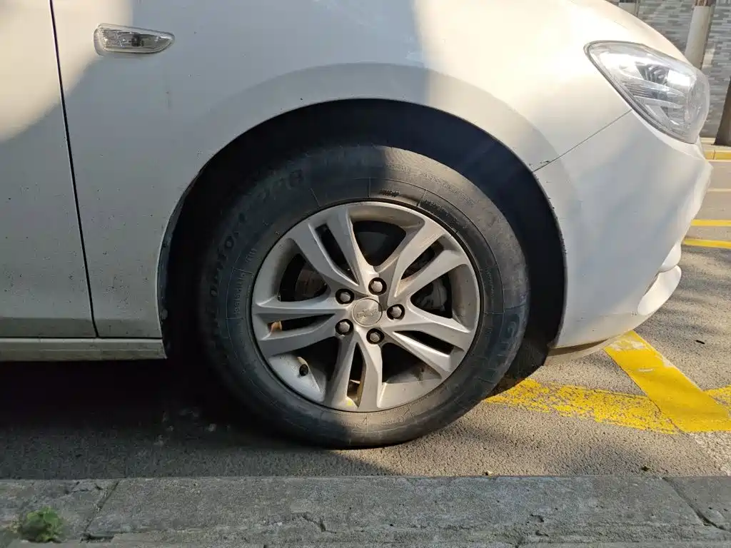 Chevrolet Cavalier — миниатюра 8