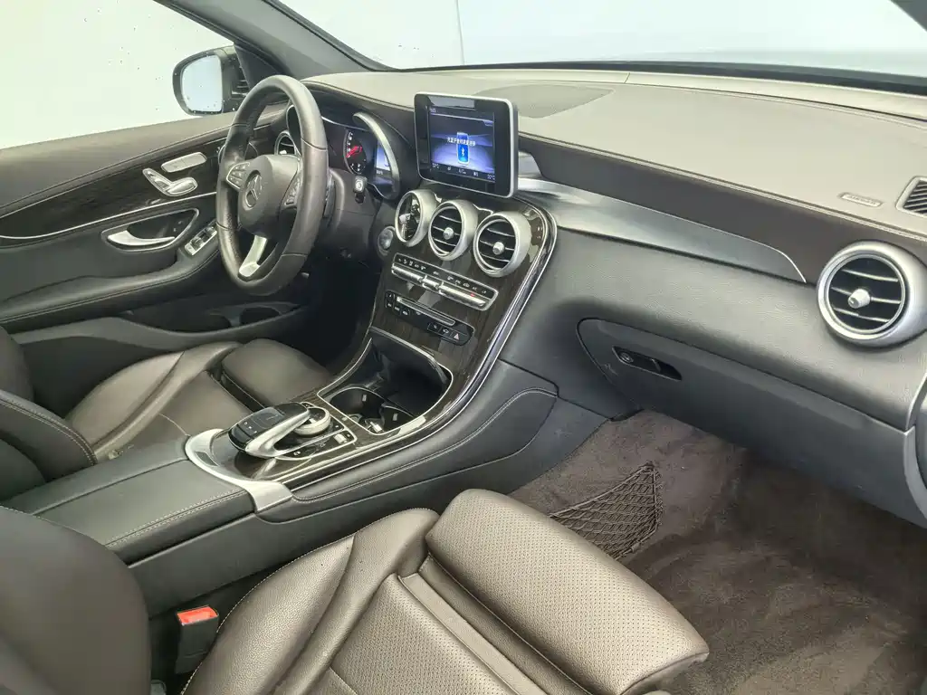 Mercedes-Benz GLC — миниатюра 13