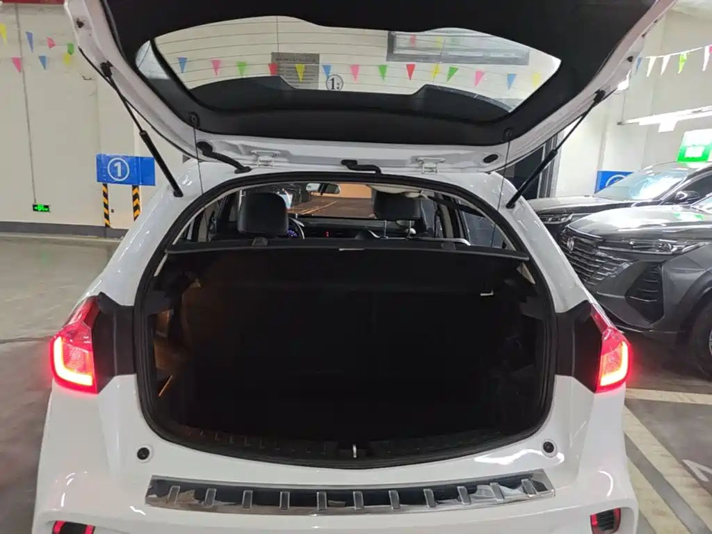 Geely Vision X3 — миниатюра 19