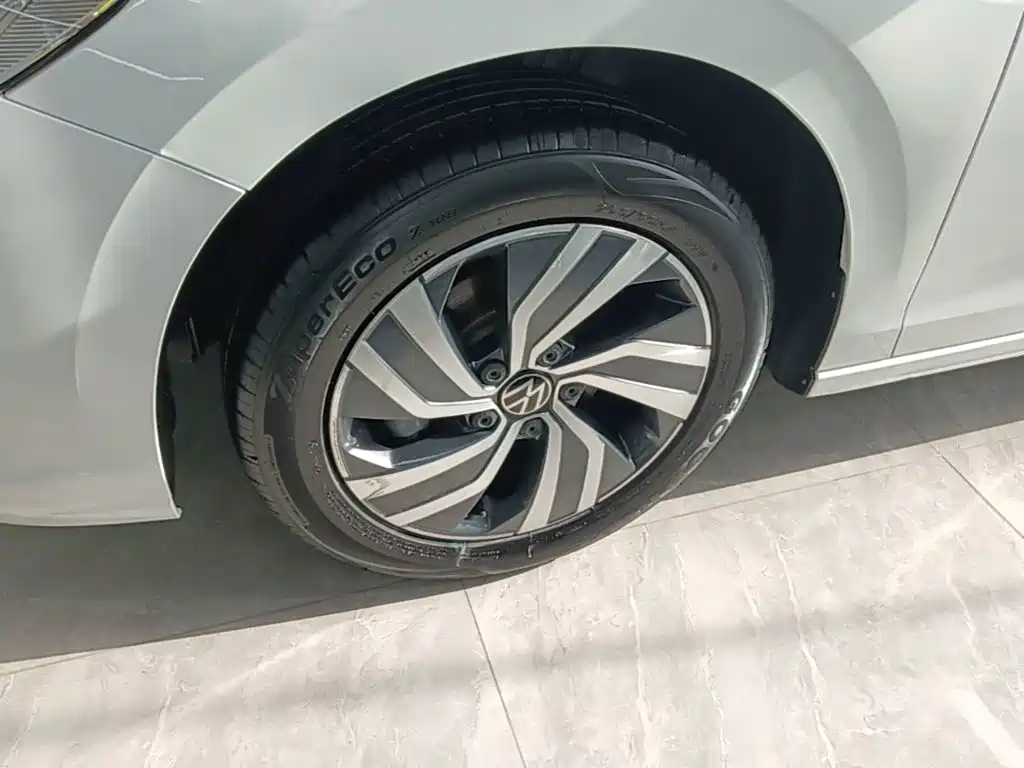 Volkswagen Bora — миниатюра 23