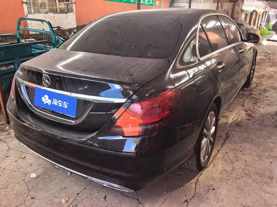 Mercedes-Benz C-Class — миниатюра 3