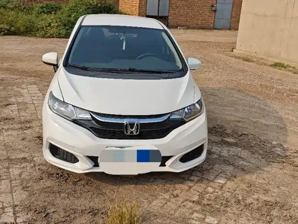 Honda Fit — миниатюра 8