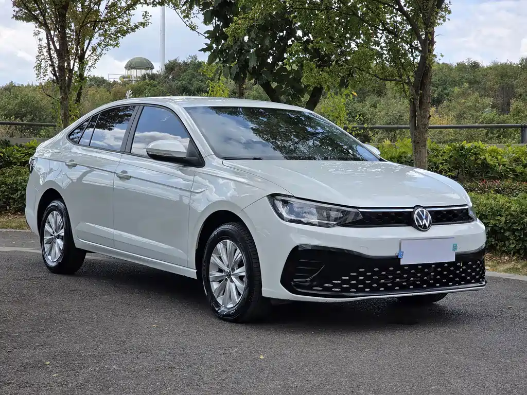Volkswagen Lavida — миниатюра 2