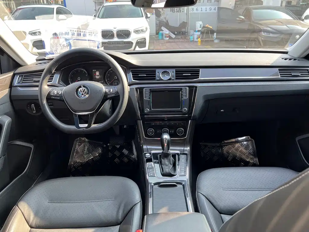 Volkswagen Passat — миниатюра 11