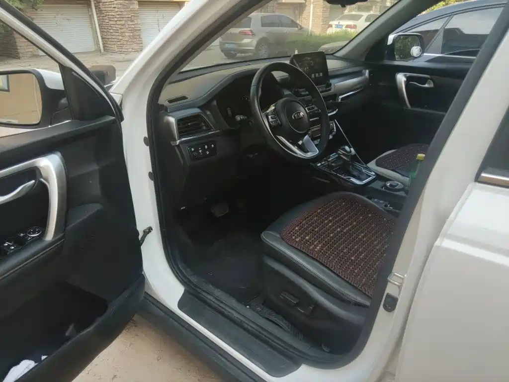 Kia Sportage — миниатюра 14