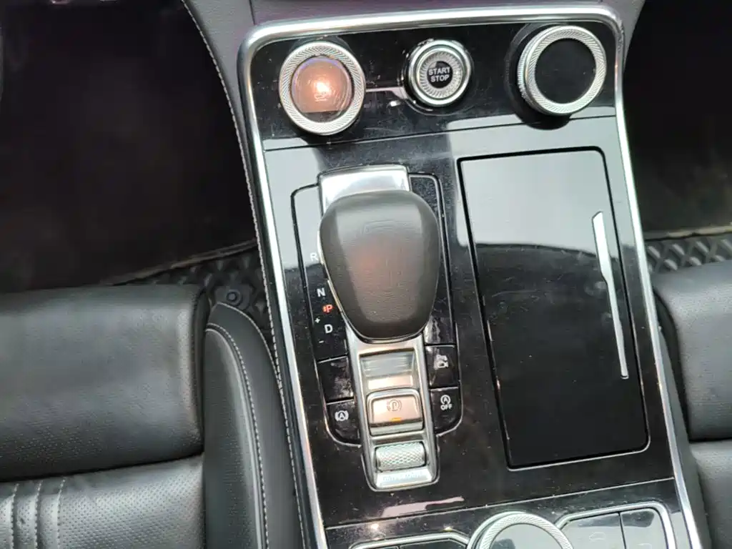 Hongqi Hongqi H9 — миниатюра 14