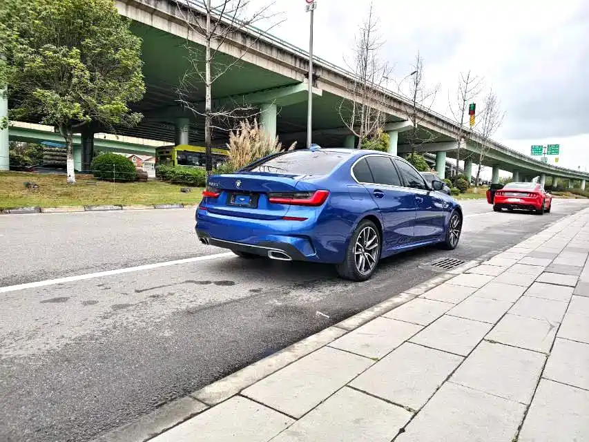 BMW 3 Series — миниатюра 4