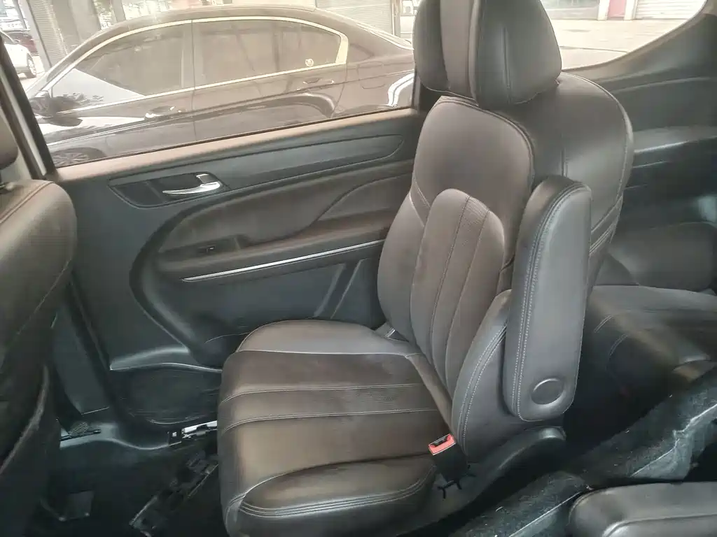 GAC Motor Trumpchi M6 — миниатюра 10