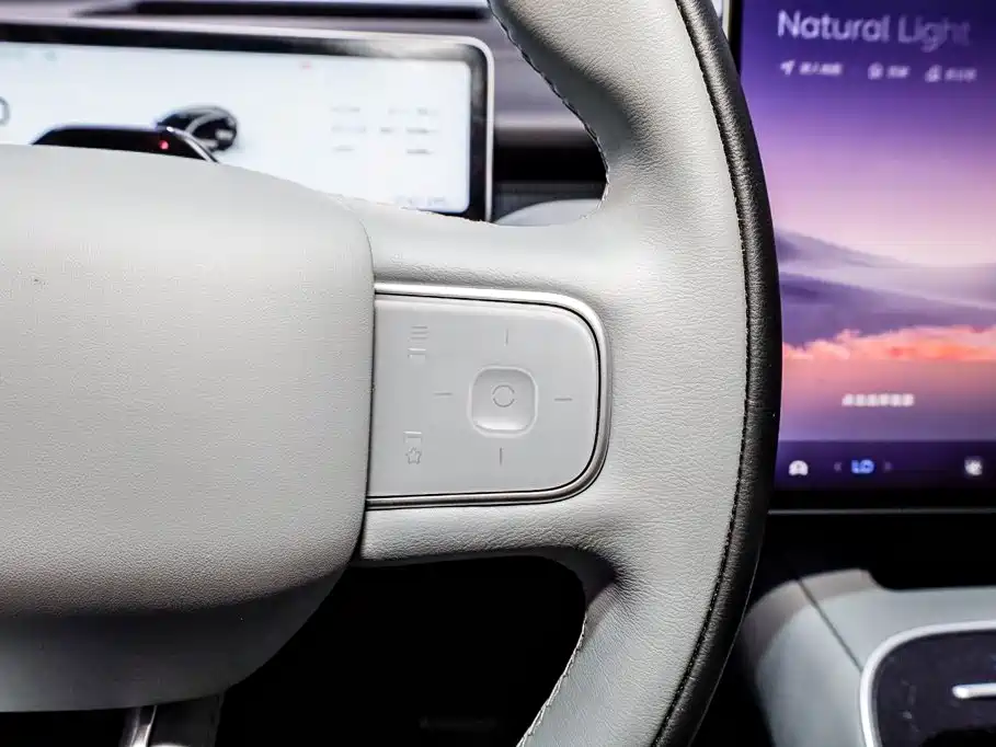 NIO ET5T — миниатюра 16