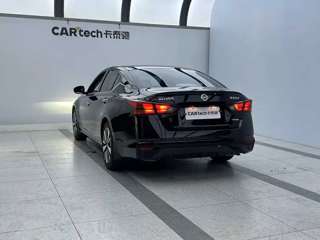 Nissan Teana — миниатюра 2
