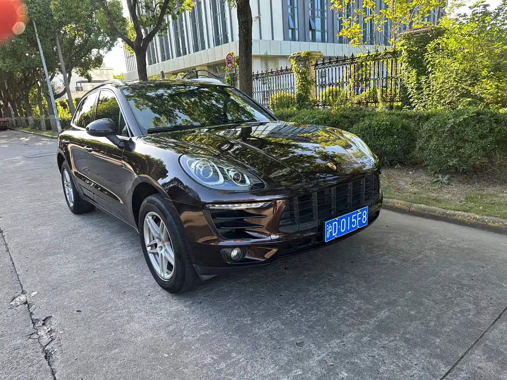 Porsche Macan — миниатюра 2