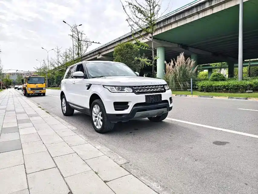 Land Rover Sport — миниатюра 3