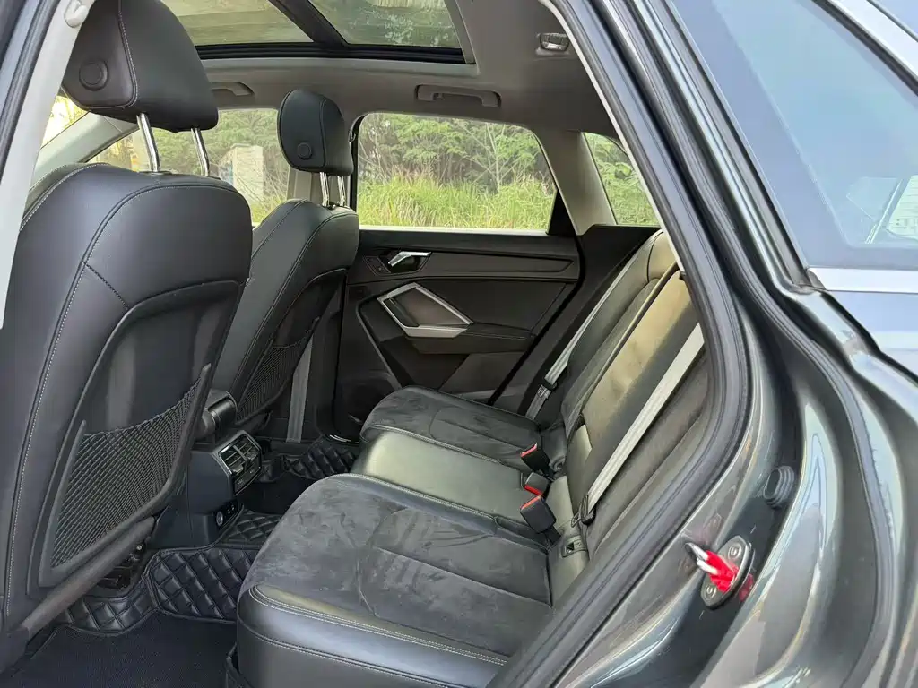 Audi Q3 2021 35 TFSI