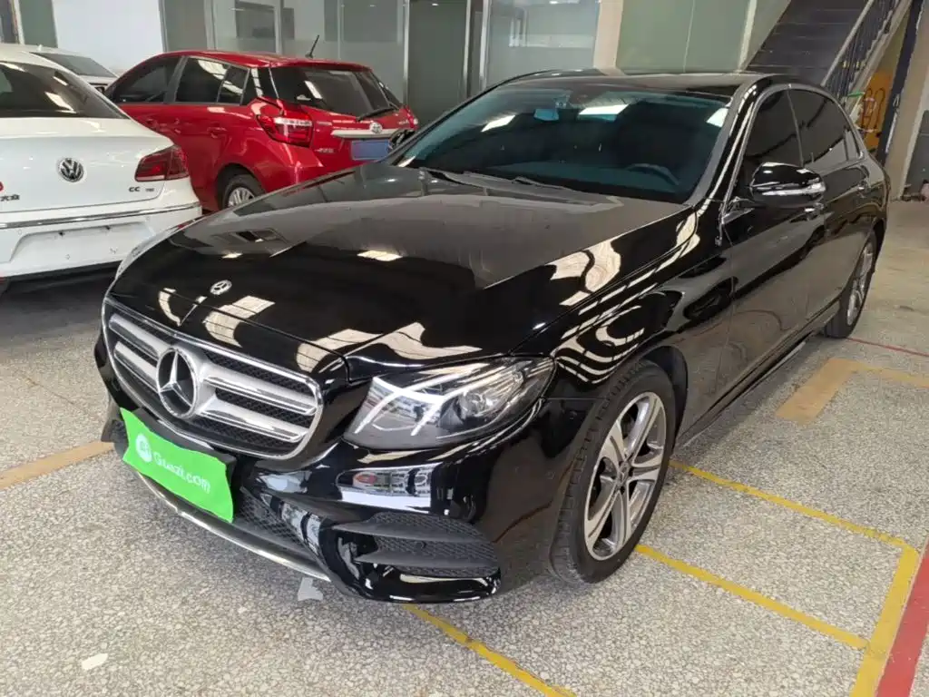 Mercedes-Benz E-Class — миниатюра 2
