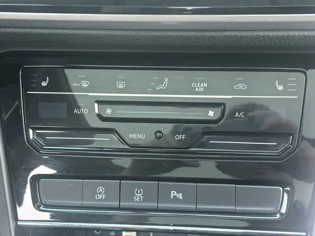 Volkswagen Touran — миниатюра 11