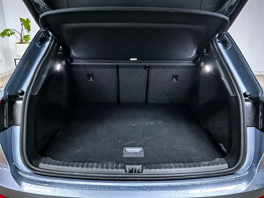 Audi Q4 e-tron — миниатюра 6