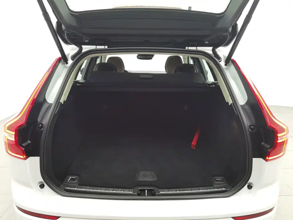 Volvo XC60 — миниатюра 16